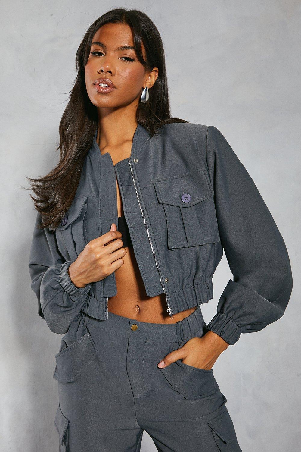 Приталенная куртка с карманами и объемными карманами MISSPAP, серый