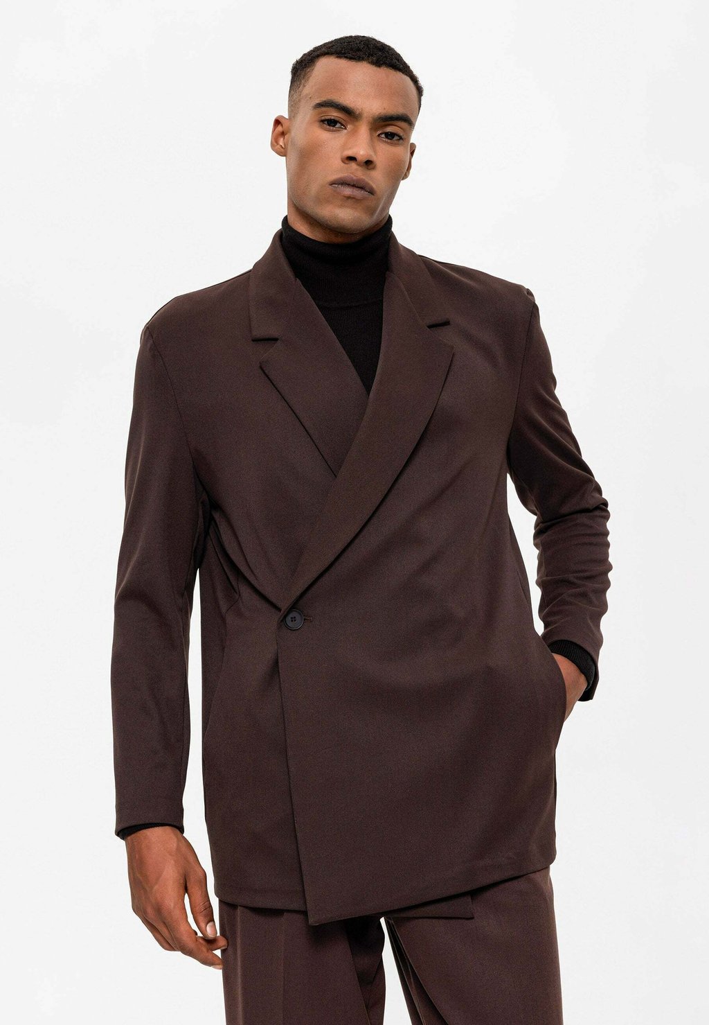 Короткое пальто Lapel Collar Basic Antioch, цвет dark brown
