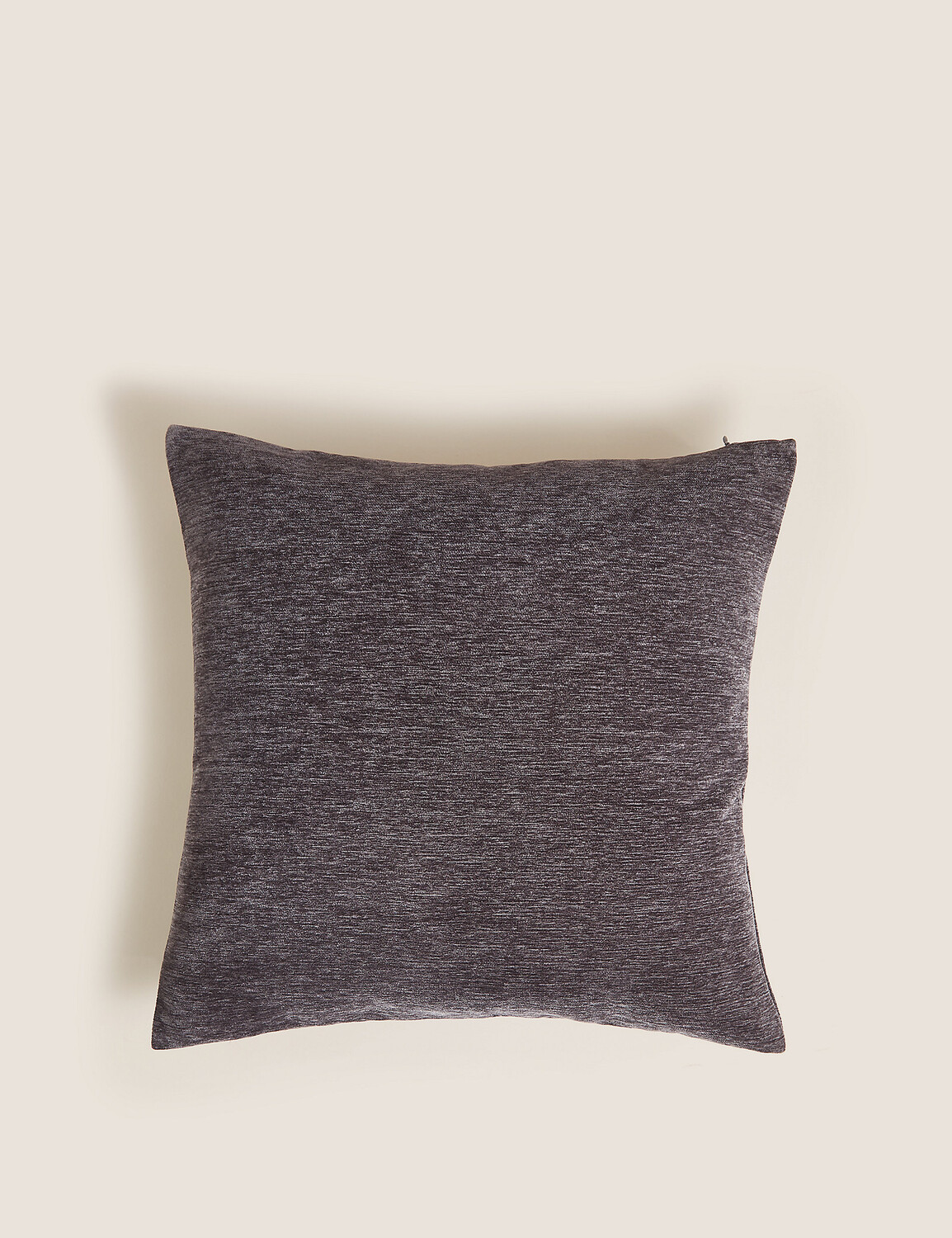 

Подушка из синели Marks & Spencer