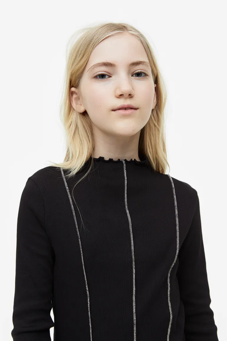 

Блуза со сборками и длинными рукавами H&M, черный