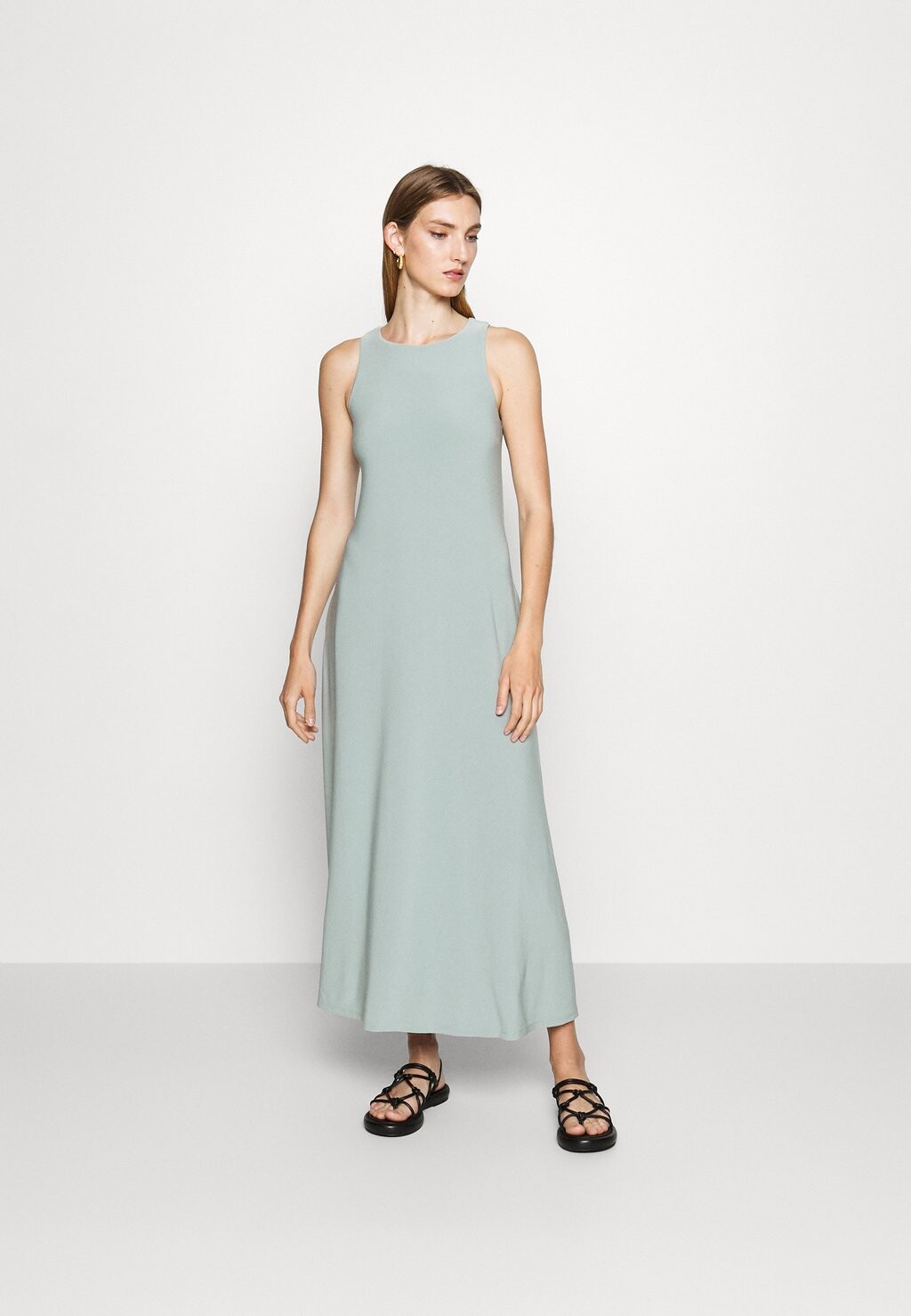 

Длинное платье цвета шалфея Max Mara Leisure