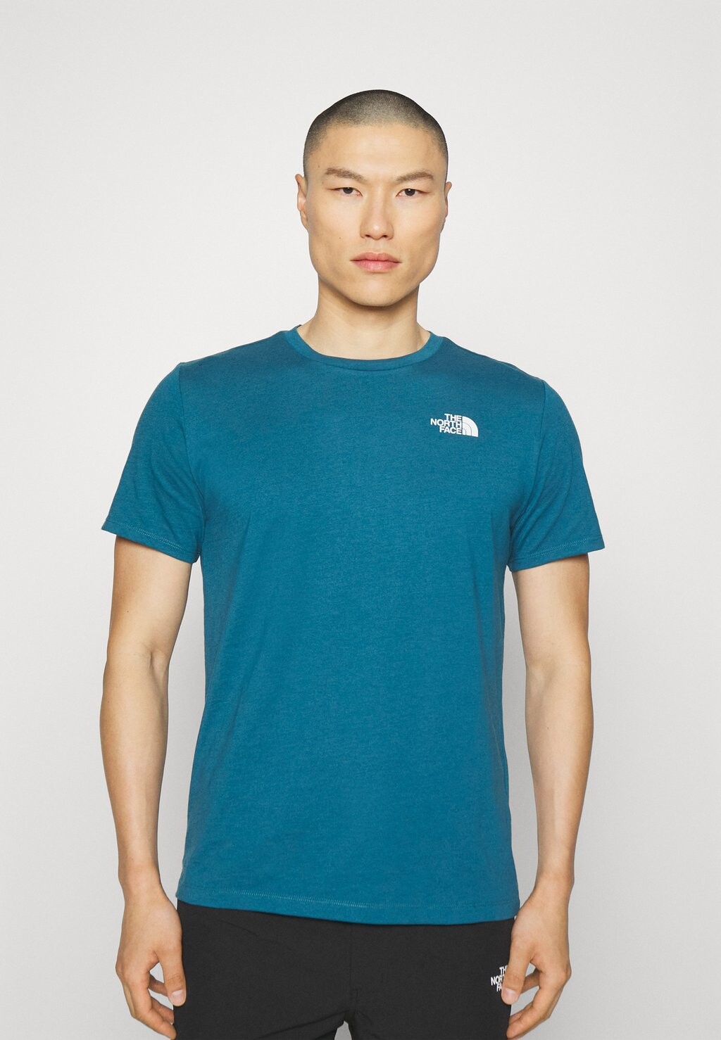 

Футболка The North Face