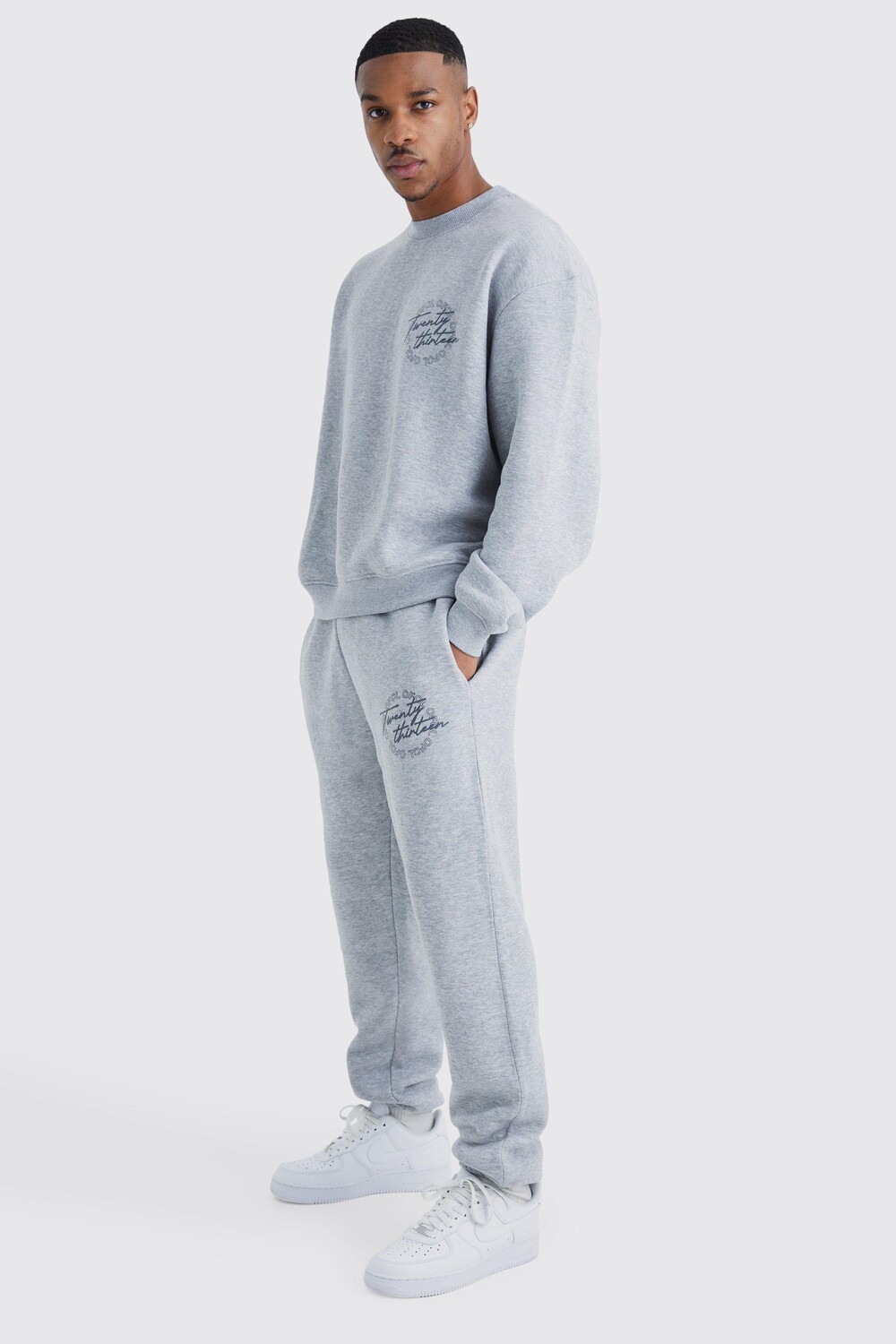 

Спортивный костюм oversize slogan Boohoo, серый