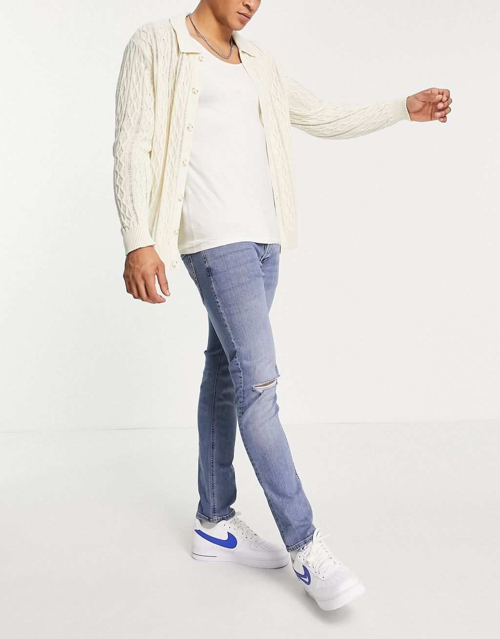 

Голубые узкие рваные джинсы Jack & Jones