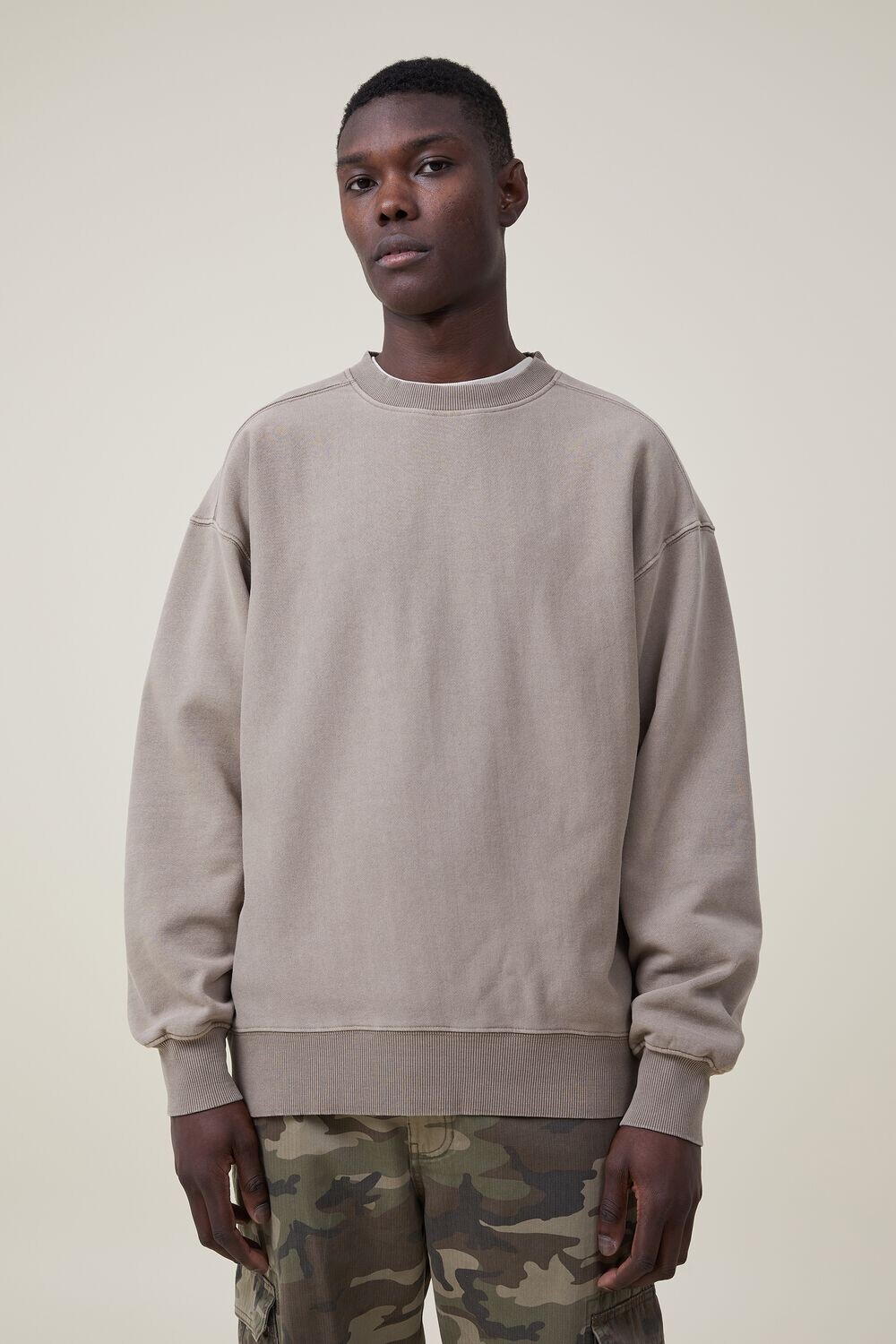 

Объемный свитер с круглым вырезом Cotton On