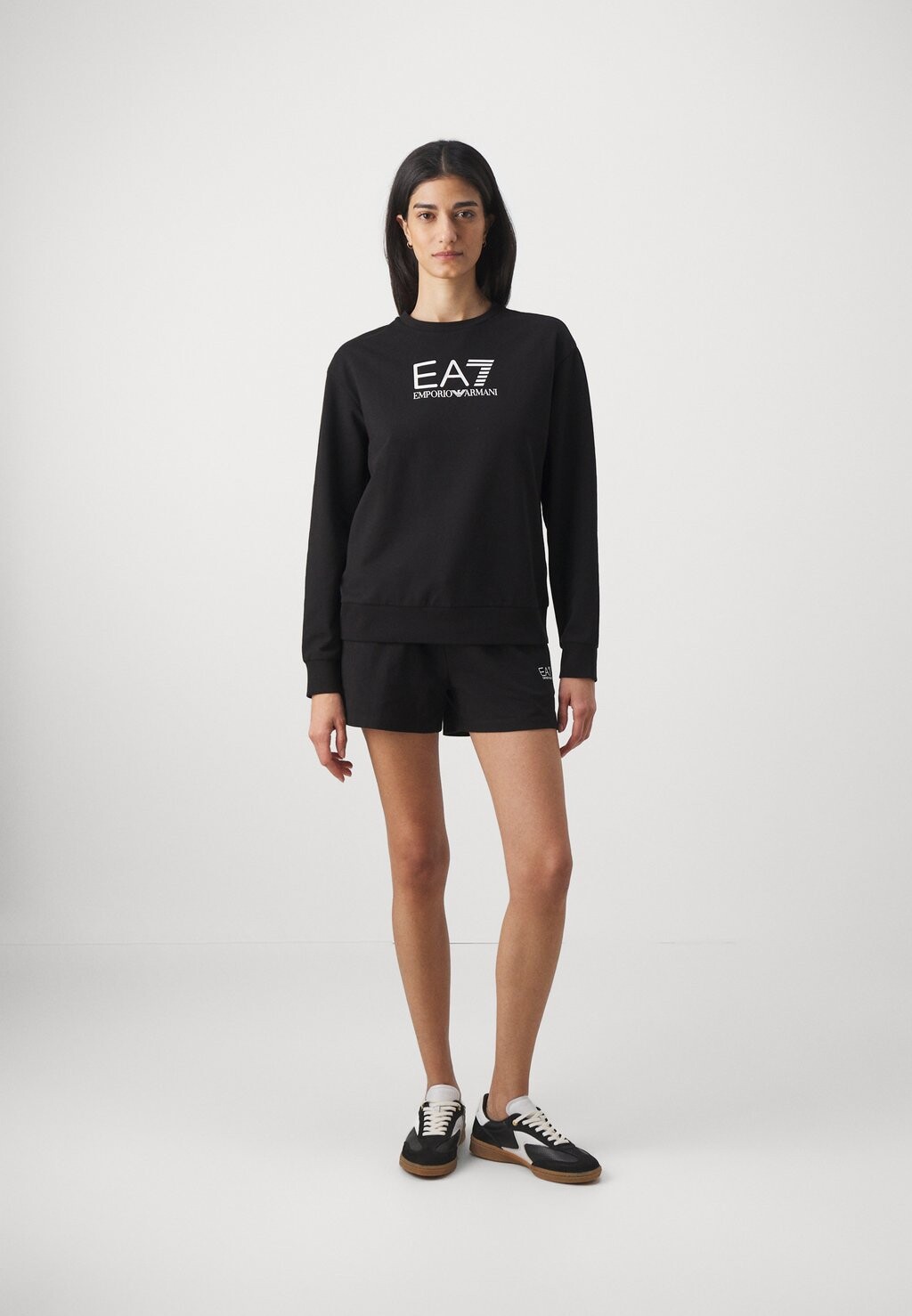 

Спортивный костюм EA7 Emporio Armani, черный