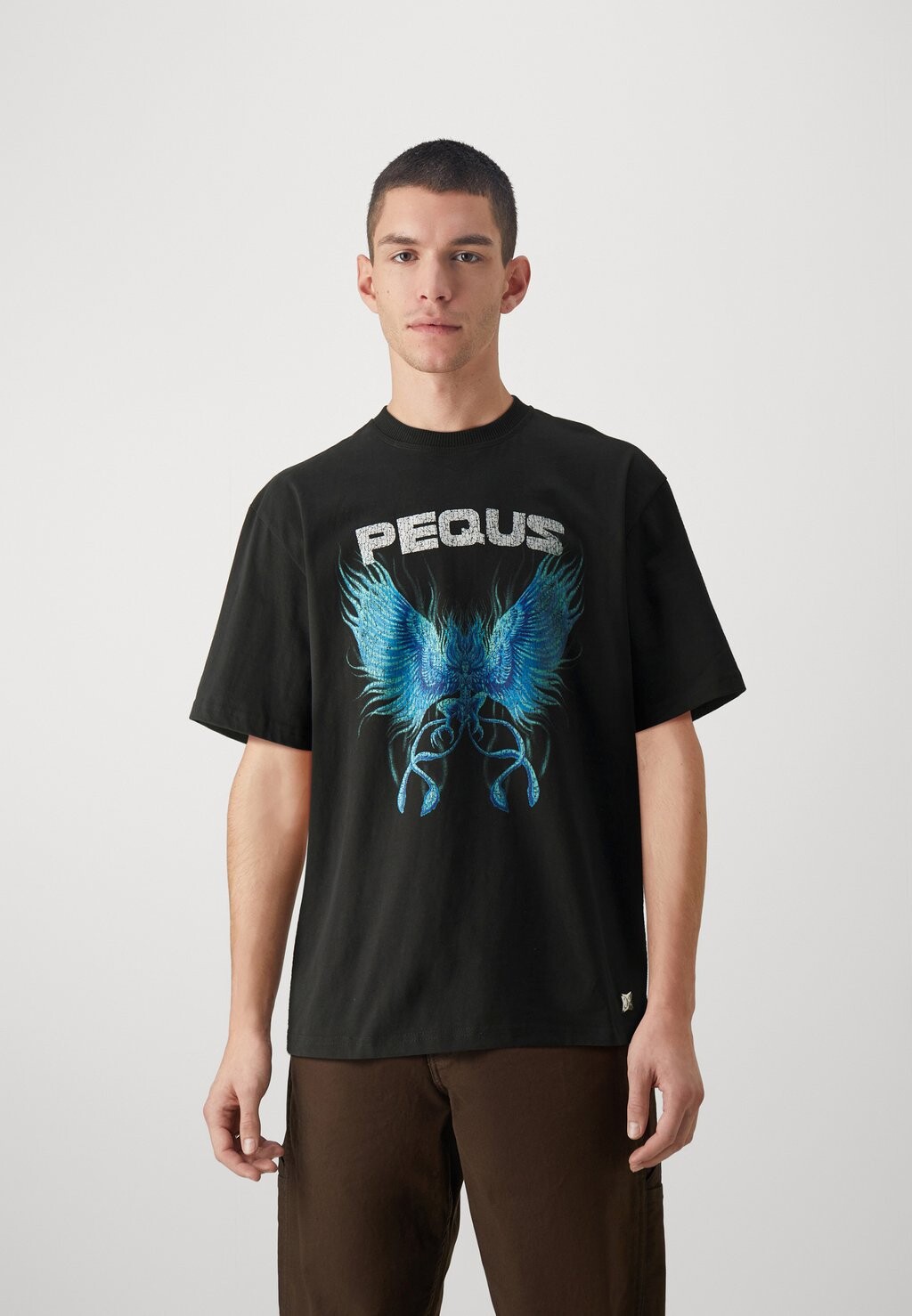 

Футболка с принтом Graphic Unisex PEQUS, черный
