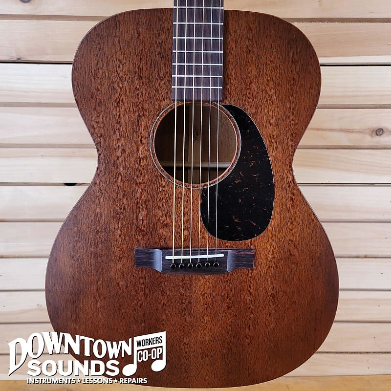 

Акустическая гитара Martin 000-15M Acoustic Guitar with Martin Soft Shell Case