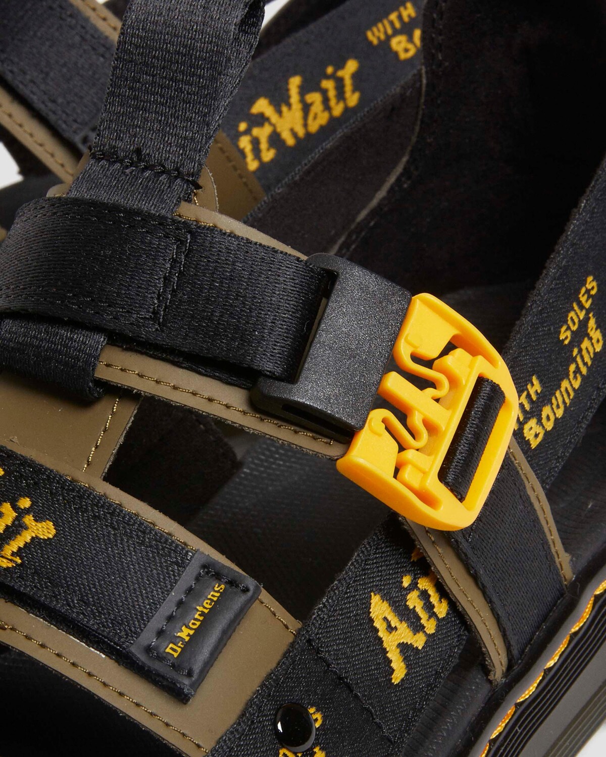 

Сандалии Pearson II с кожаным ремешком и логотипом Dr. Martens