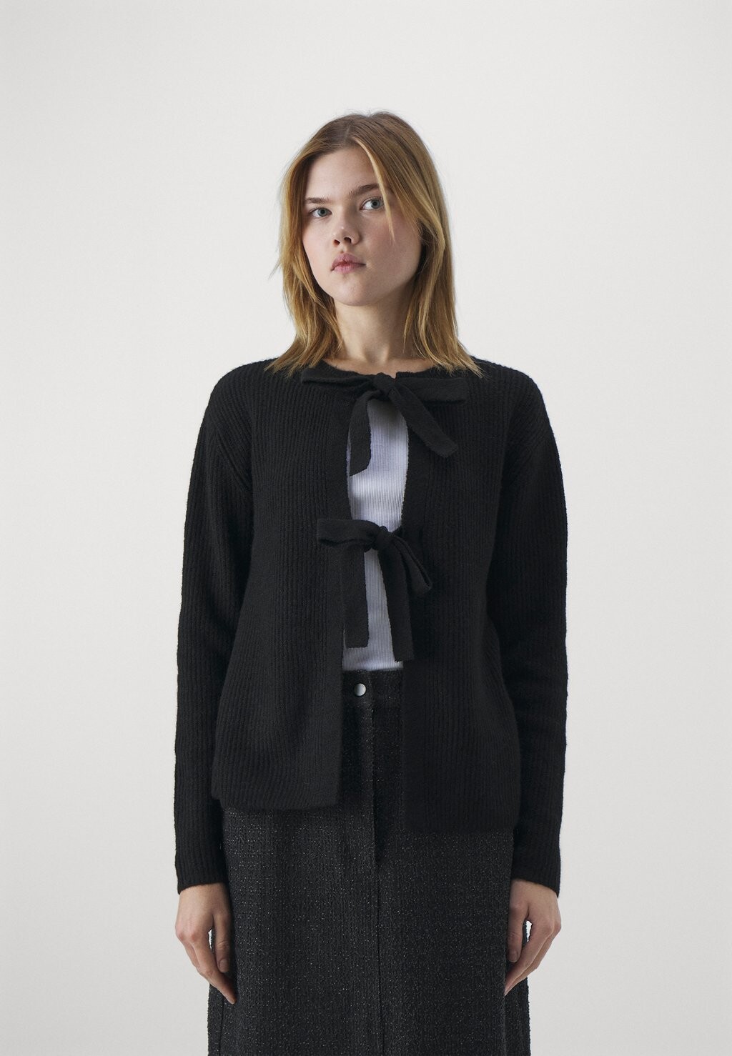 

Куртка для пунша Pieces SILLY LS REVERSIBLE TIE EXP NOOS, черный