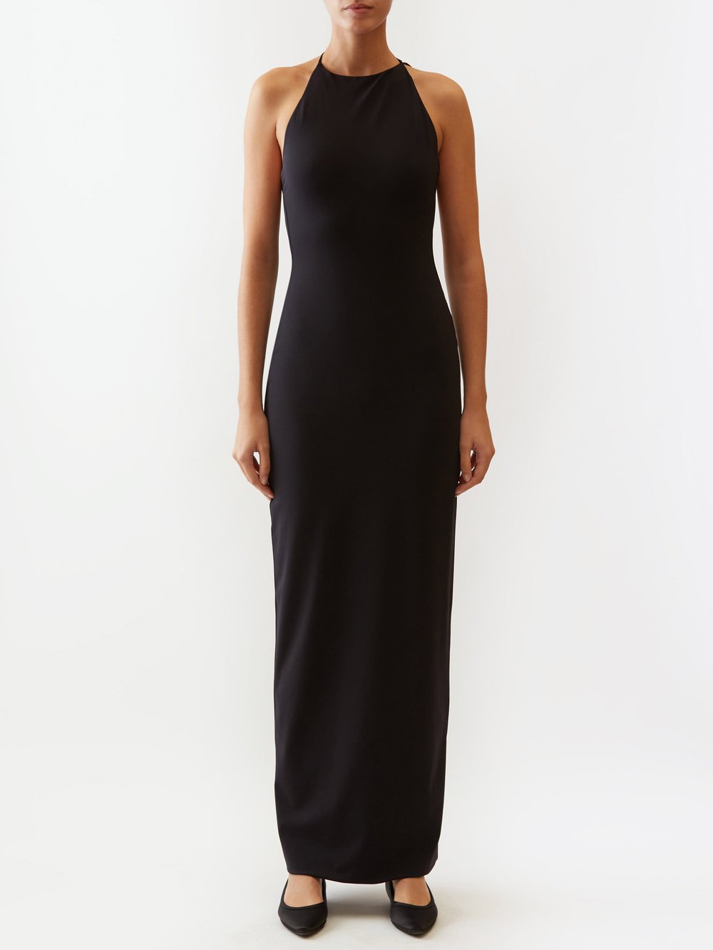 Креповое платье макси с воротником халтер The Row, черный платье гибкость линий
