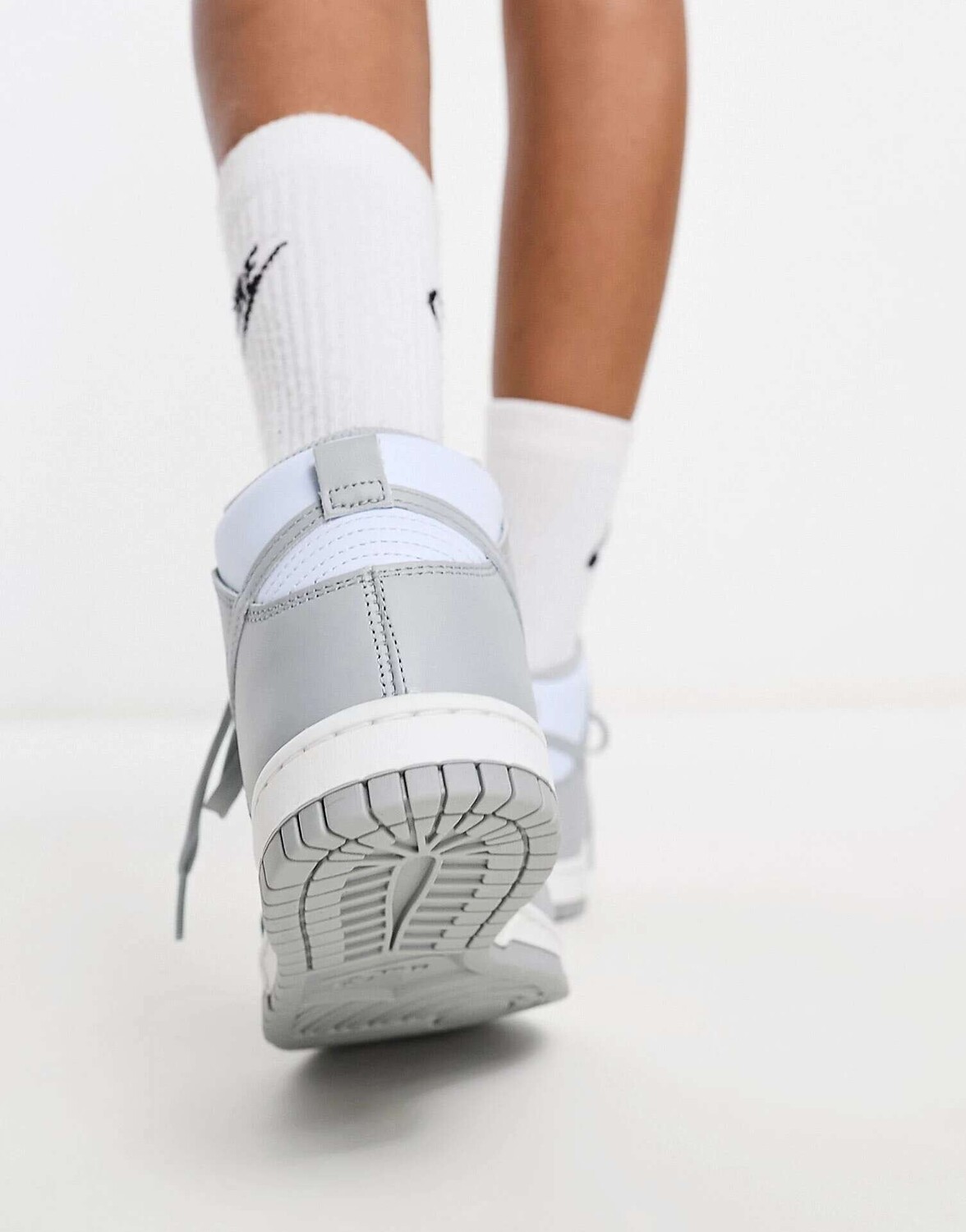 

Высокие кроссовки Nike Dunk синего ворса и дымчато-серого цвета