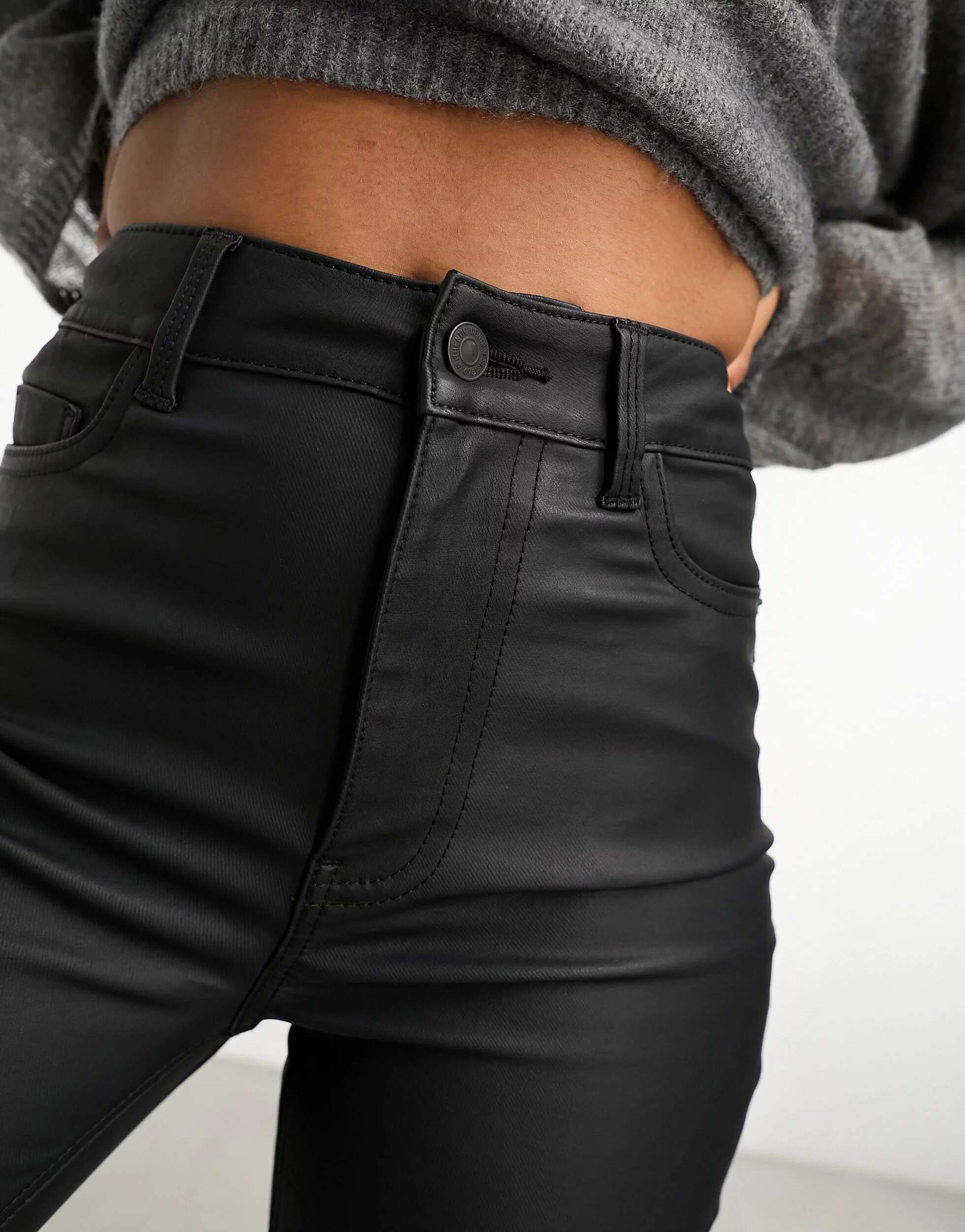 Черные джинсы скинни с покрытием New Look