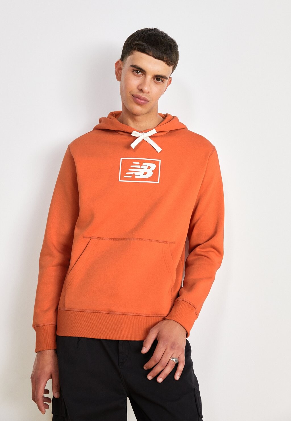 

Толстовка New Balance, Оранжевый