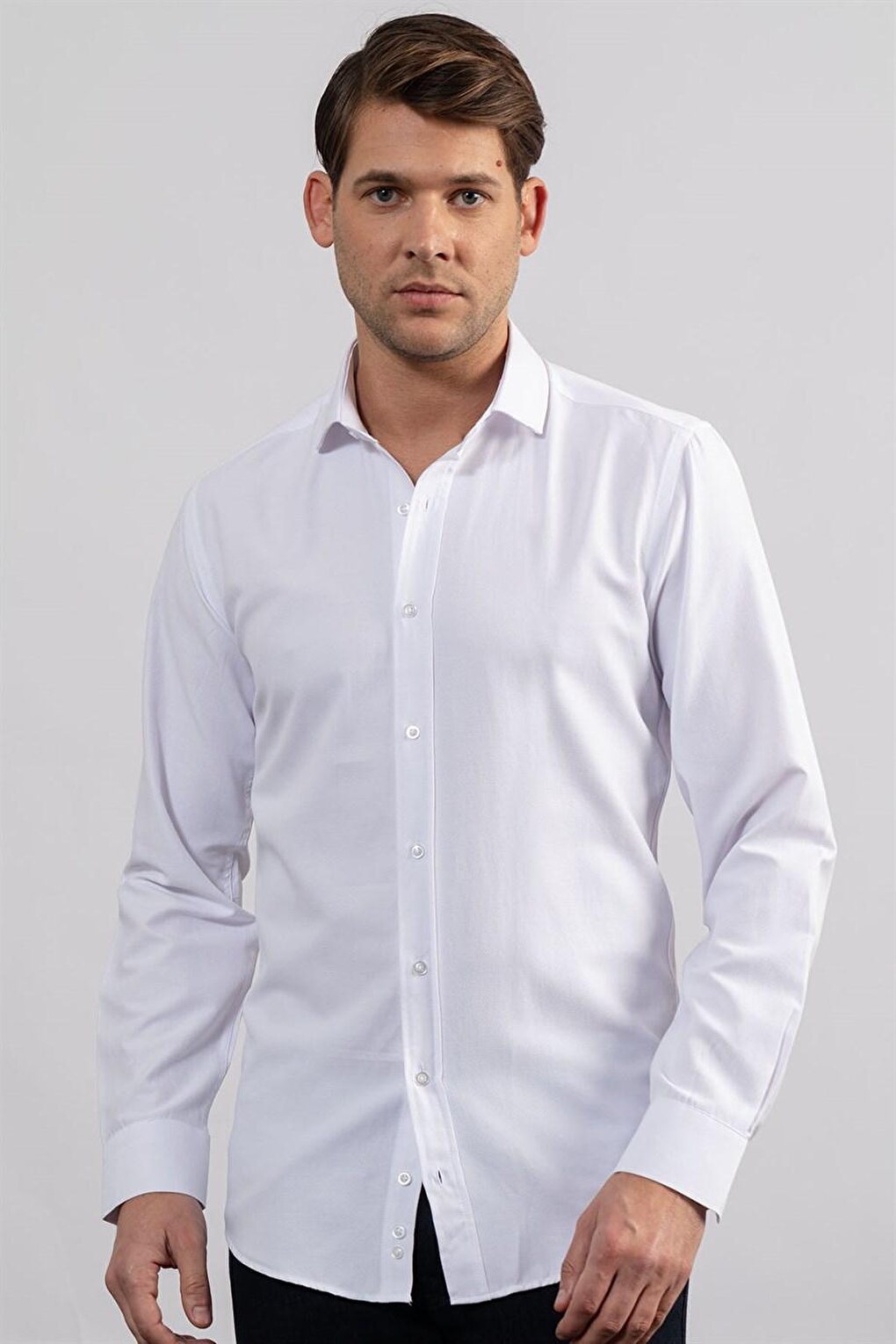 Современная приталенная мужская белая рубашка Добби TUDORS