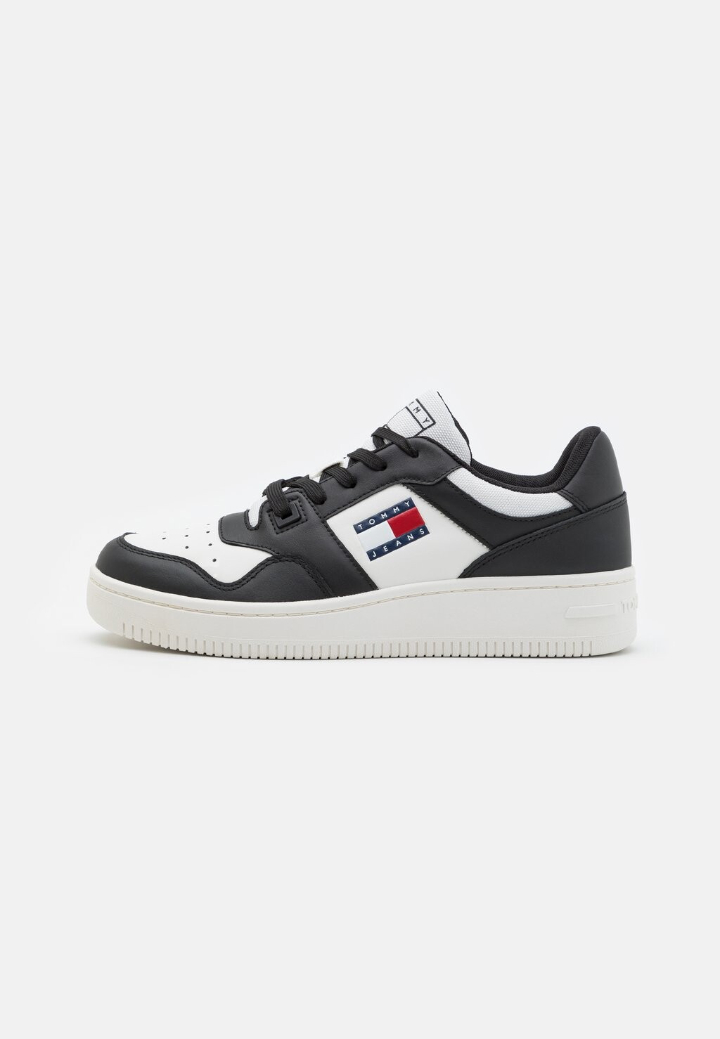 

Низкие кроссовки RETRO BASKET Tommy Jeans, черный/бежевый