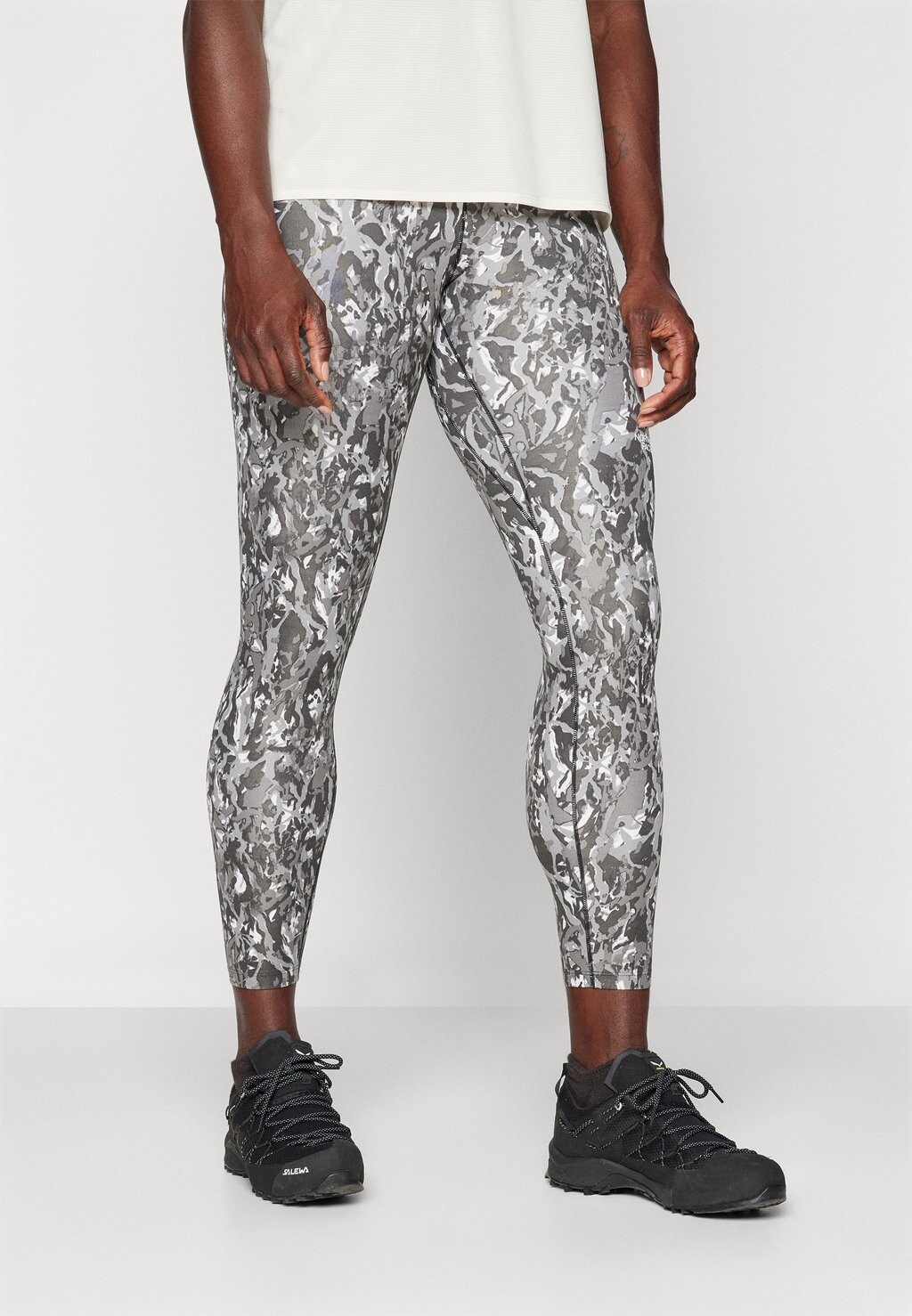 

Леггинсы FLEX HIGH RISE PRINT The North Face, цвет asphalt grey/abstract lighting