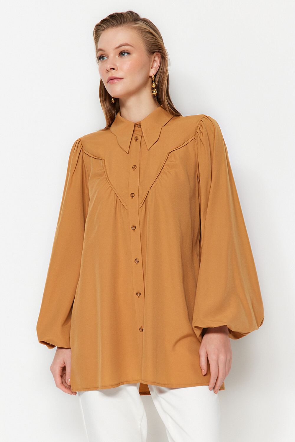 

Рубашка – Коричневая – Свободного кроя Trendyol Modest, коричневый