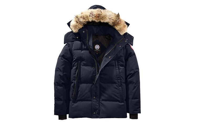 

Мужской пуховик Canada Goose, темно-синий