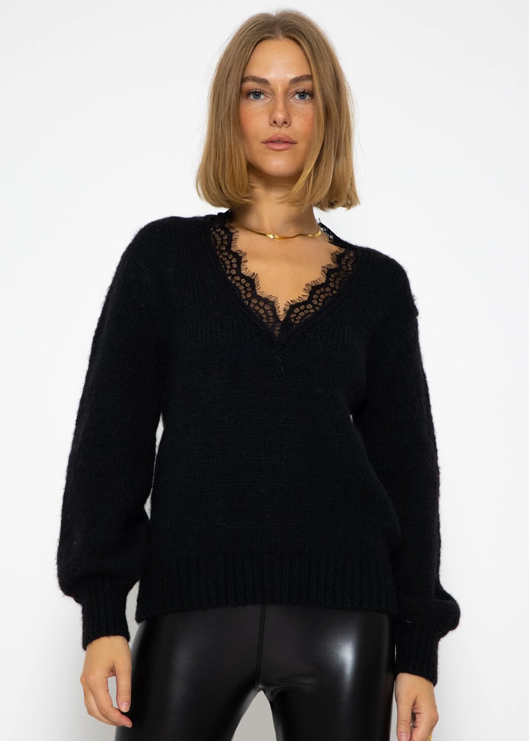 

Свитер SASSYCLASSY Oversize Strick, черный