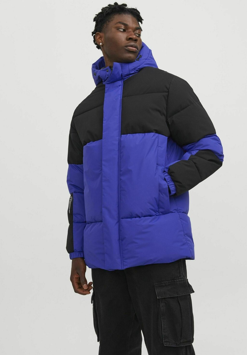 

Зимнее пальто JJEFORCE SN Jack & Jones, воронение