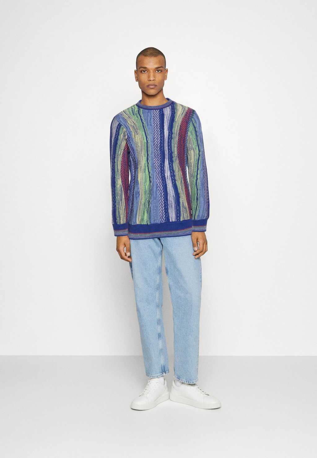 

Свитер ROUNDNECK UNISEX Carlo Colucci, синий/разноцветный