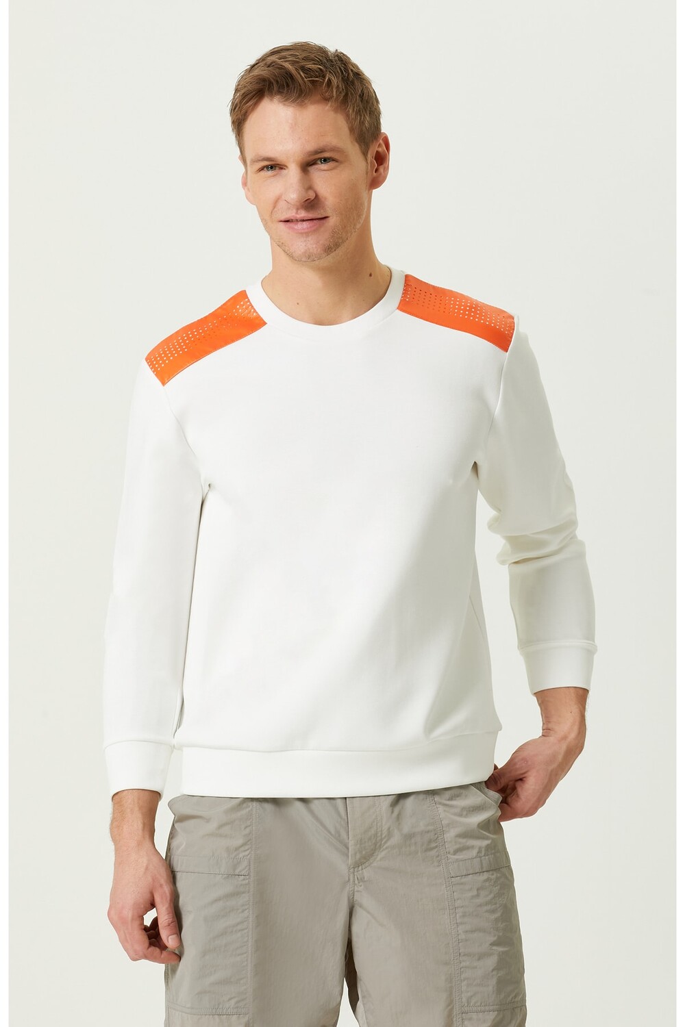 

Толстовка N-tech Ecru Crew Neck Network, экрю