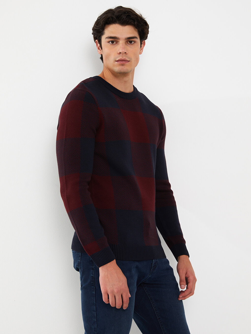 Мужской вязаный свитер в клетку с круглым вырезом и длинными рукавами LCW Casual, бордовый плед