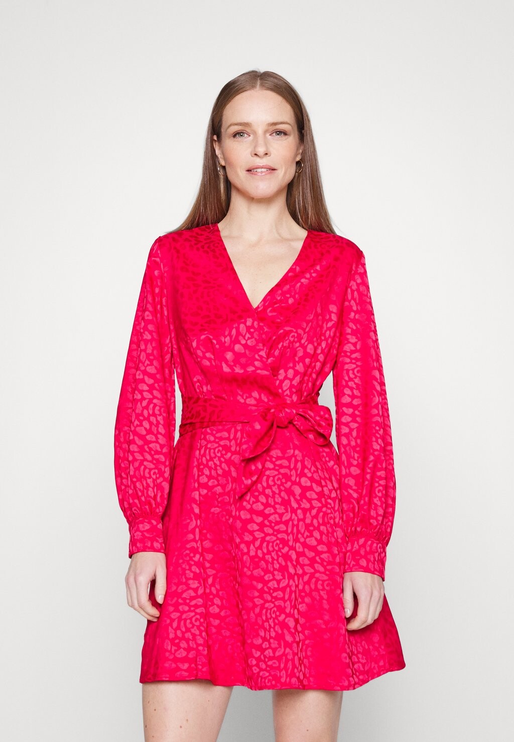 

Дневное платье Guess