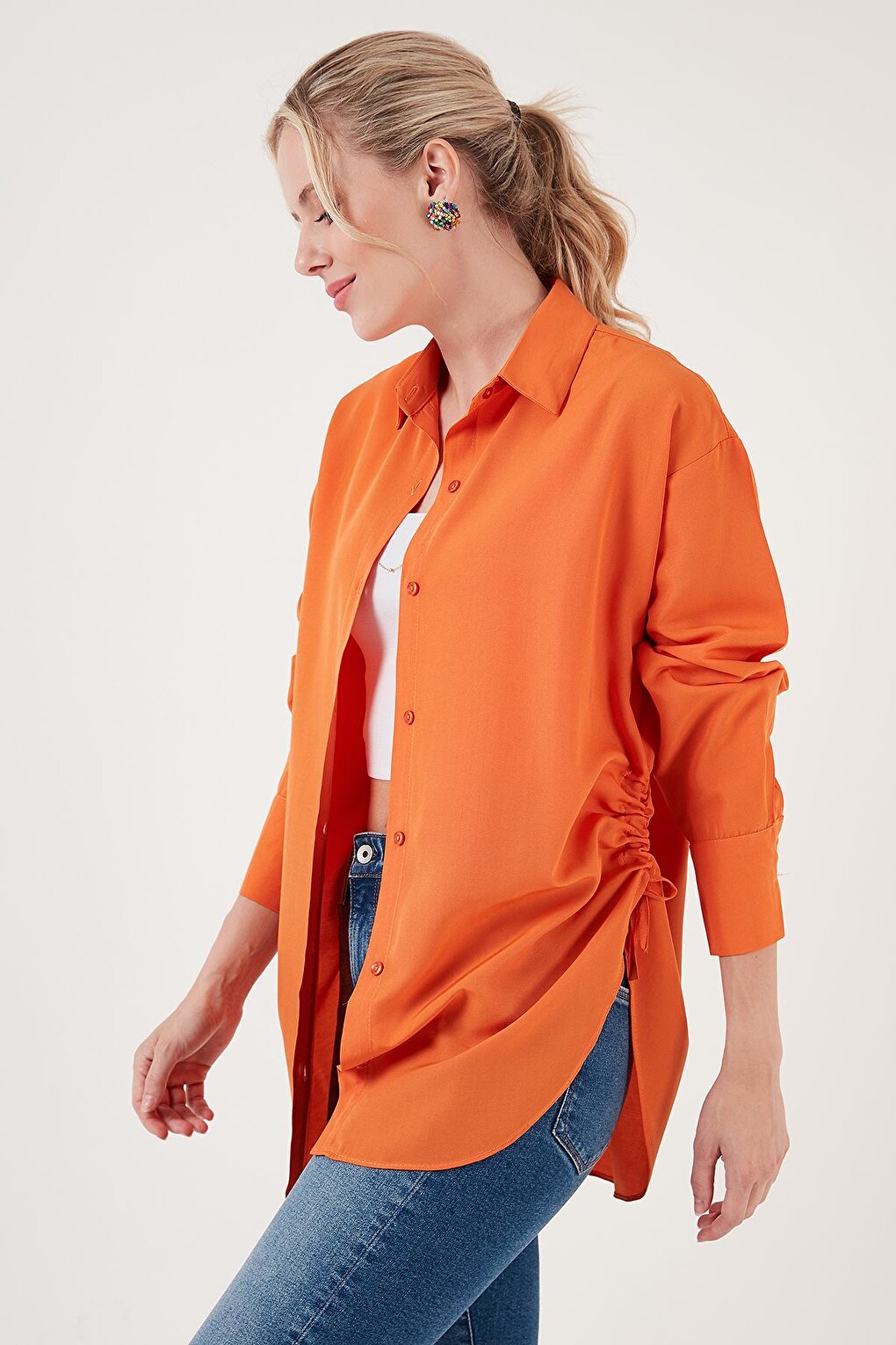 цена Хлопковая рубашка свободного кроя с детальной отделкой Gathering 6234779 Lela, бледно-оранжевый
