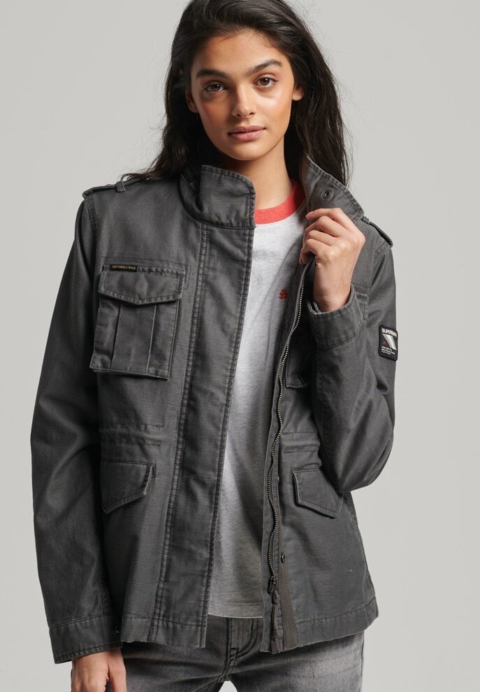 

Куртка Superdry ВИНТАЖ, цвет vintage black