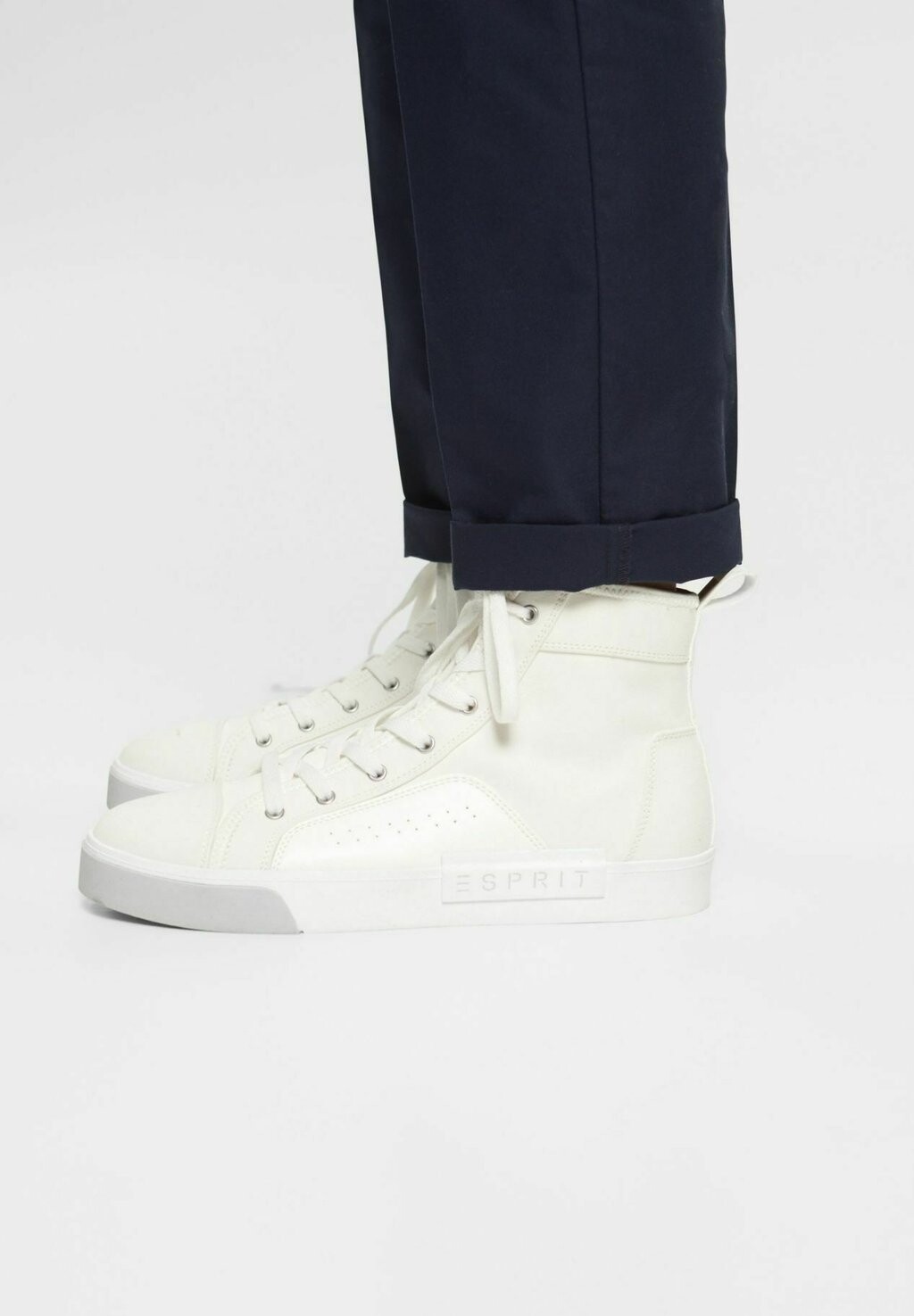 

Высокие кроссовки Esprit, белый