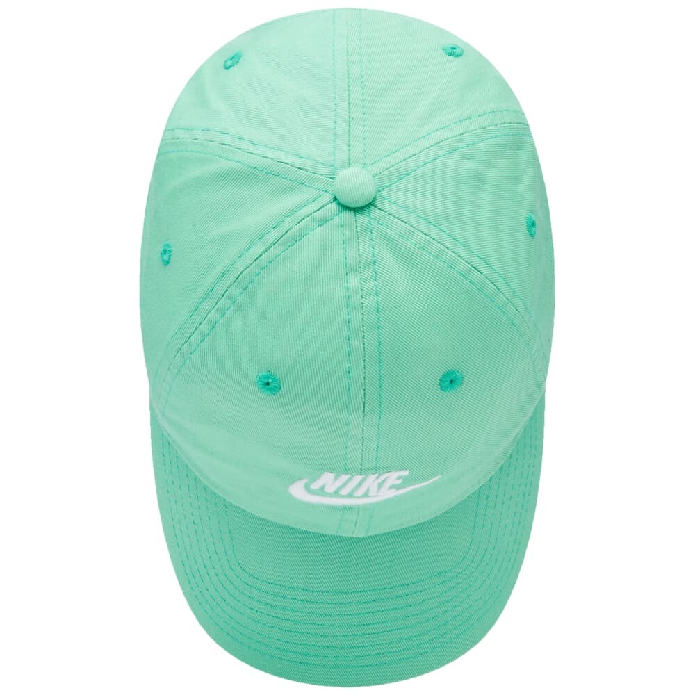 

Потертая кепка Nike Futura H86