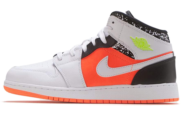 

Баскетбольные кроссовки Nike Air Jordan 1 Mid GS Composition Ноутбук