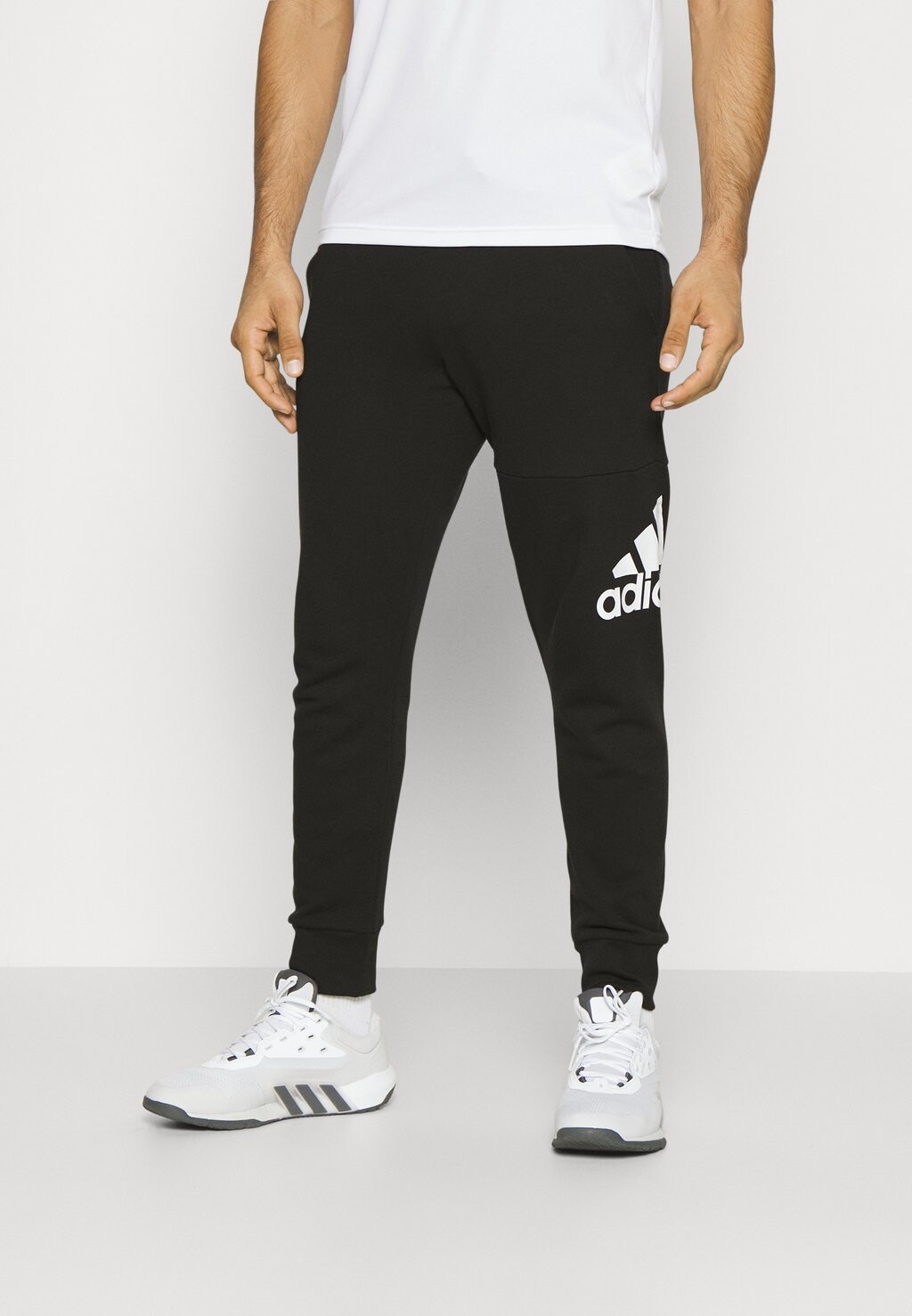 

Спортивные брюки Adidas Verryttelyhousut