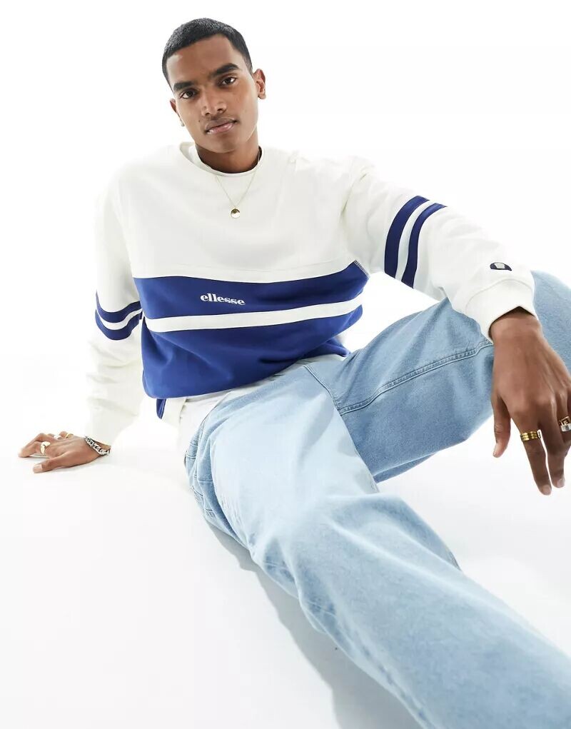 

Бело-темно-белый свитшот ellesse Matiano