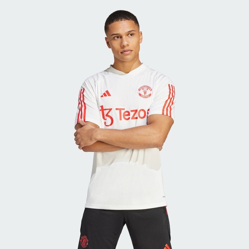 

Футболка униформа Adidas IA8492