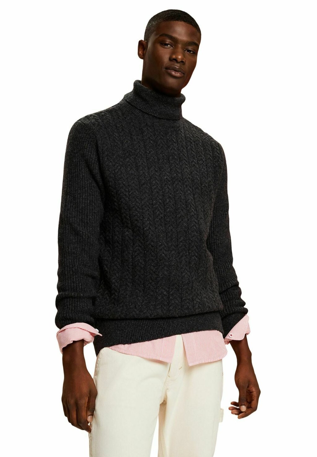 

Свитер Esprit, черный