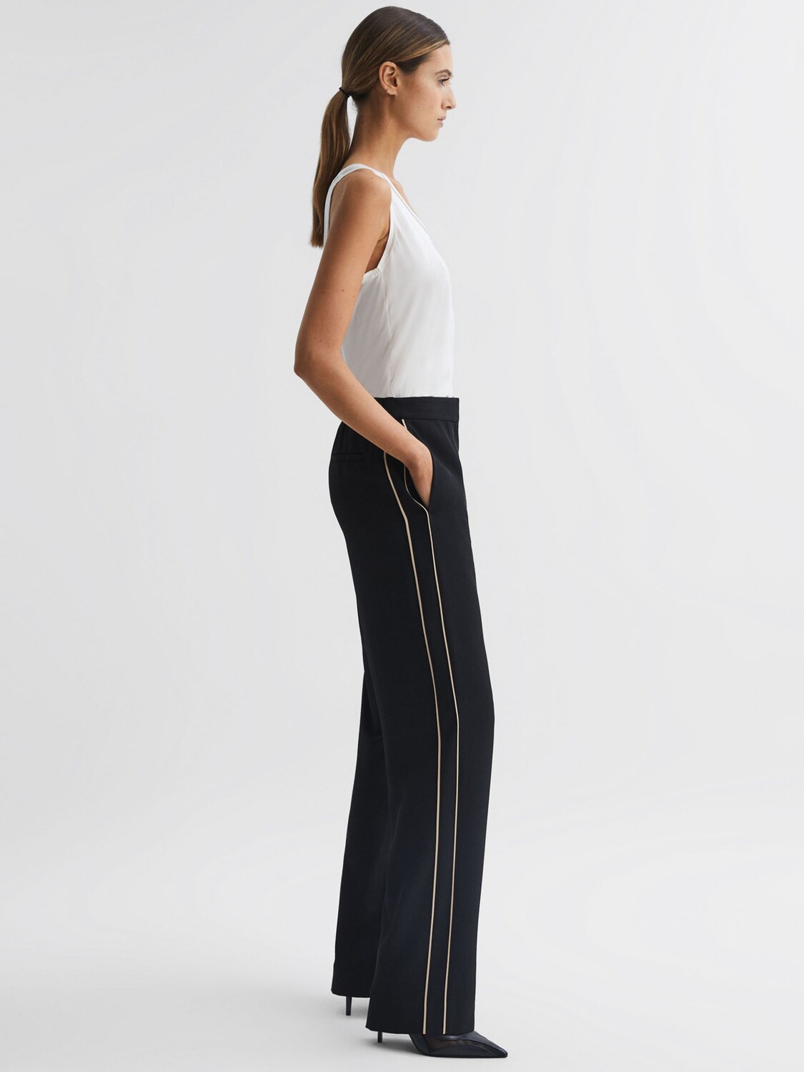 

Reiss Petite Theo Широкие брюки с полосками по бокам, черные