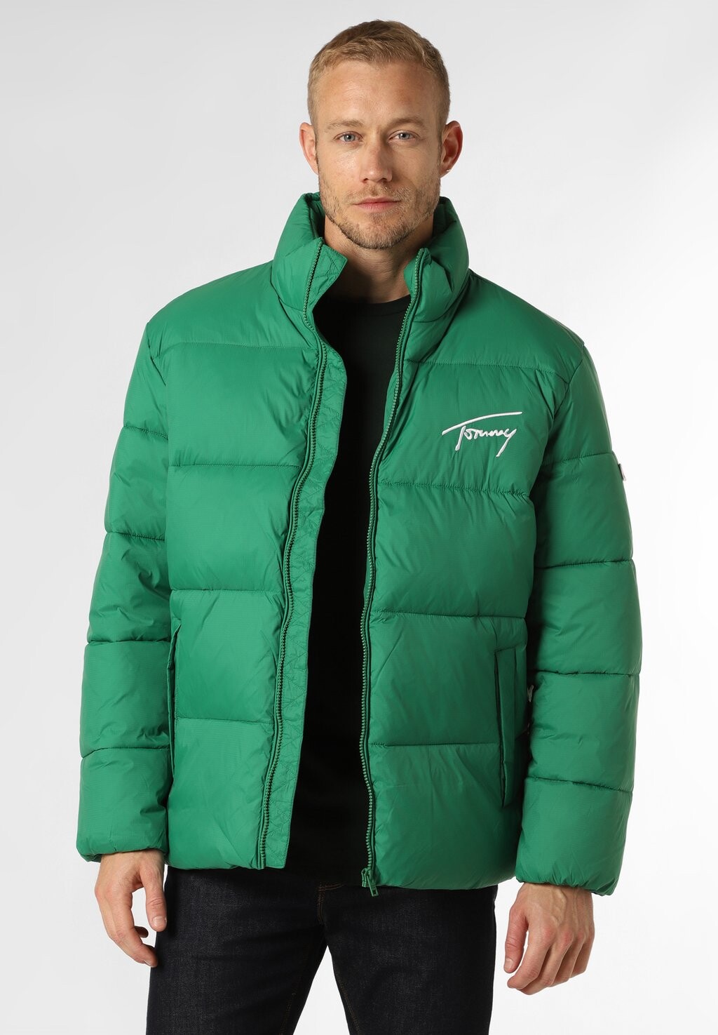

Зимняя куртка Tommy Jeans, зеленый
