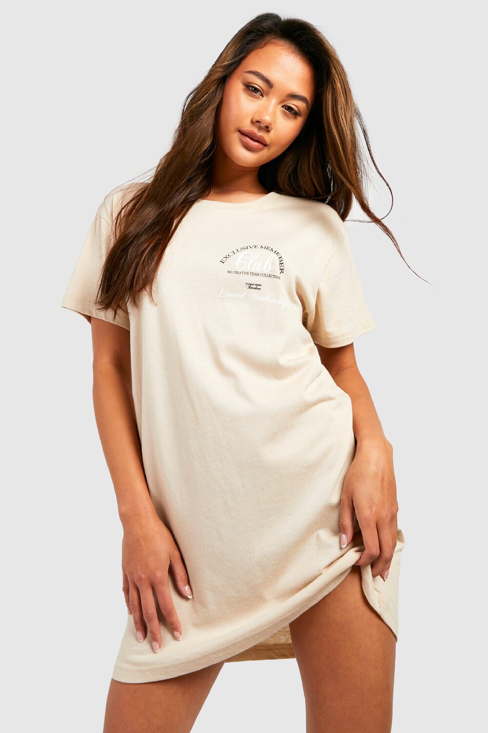 

Платье-футболка оверсайз для members club Boohoo, песочный, Бежевый