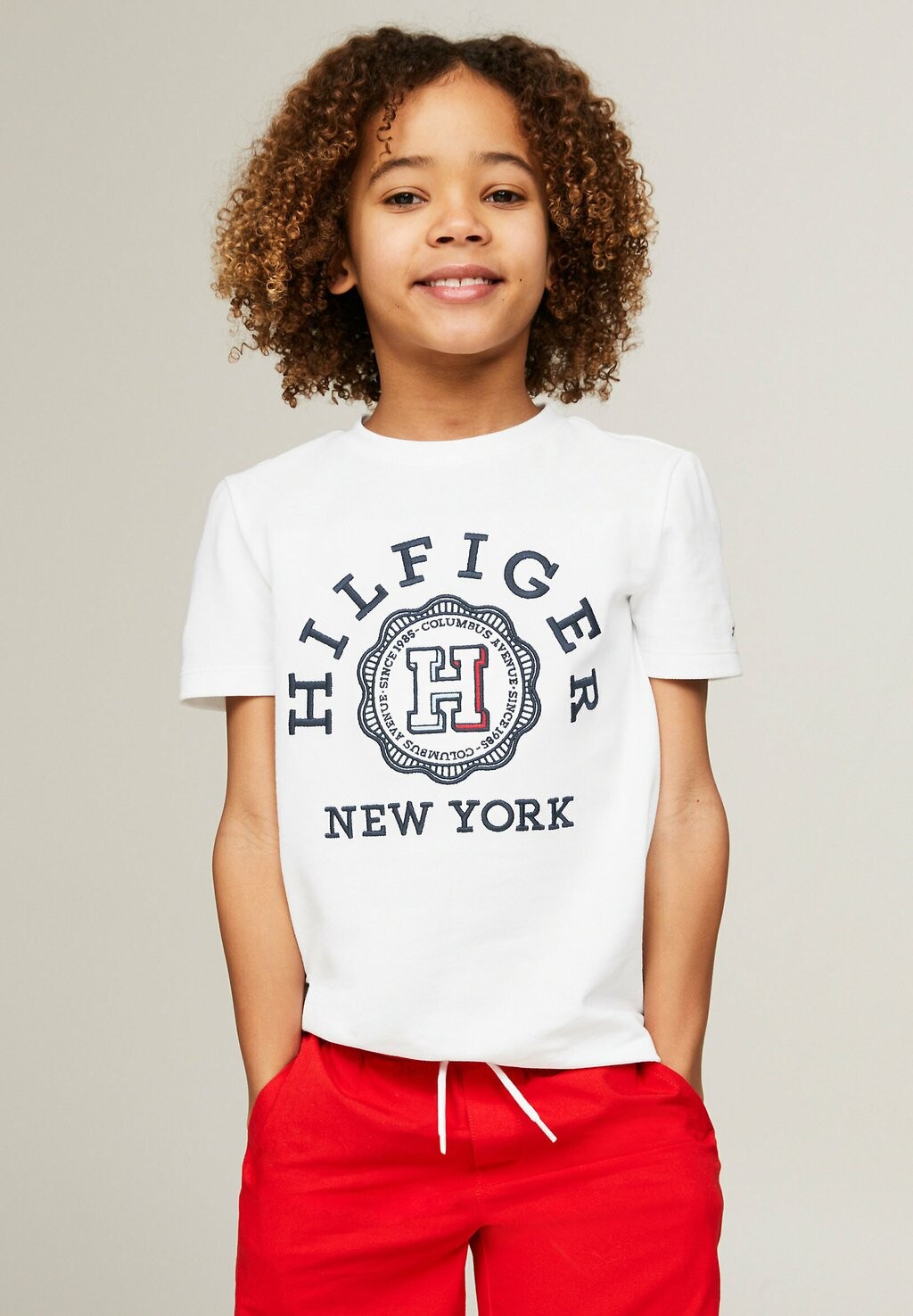 

Футболка с принтом MONOTYPE ARCHIVE CREST LOGO EMBROIDERY Tommy Hilfiger, цвет white