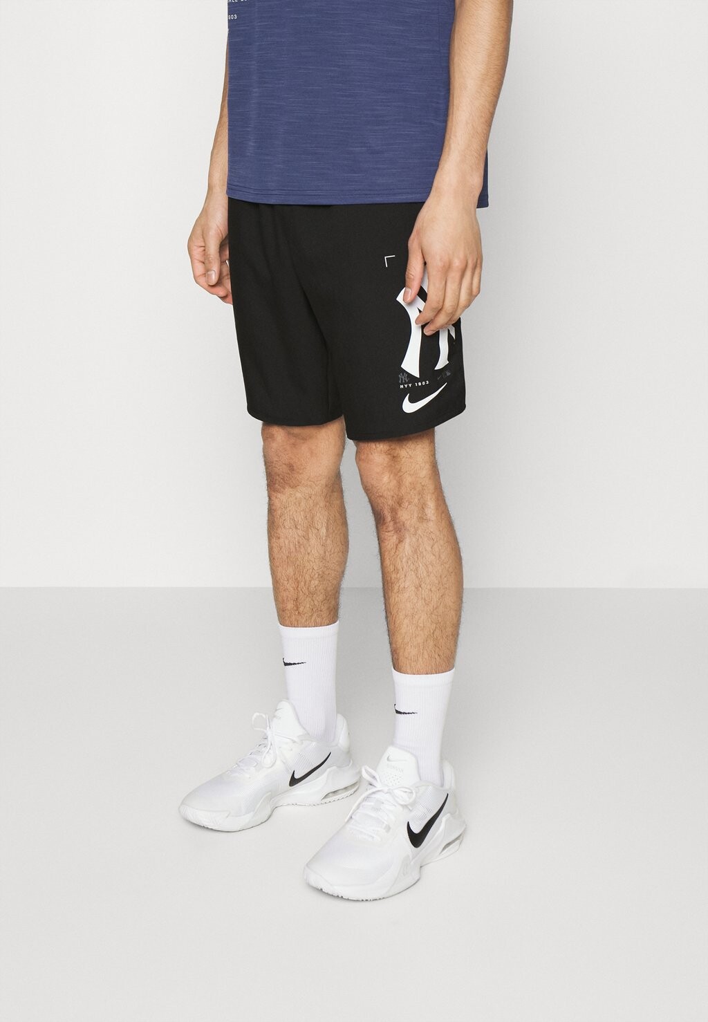

Спортивные брюки Nike