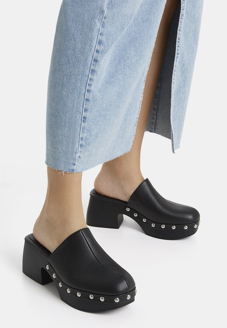 

Сабо Bershka, черный