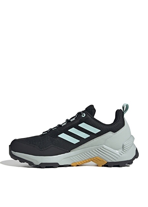 

Уличная обувь Adidas
