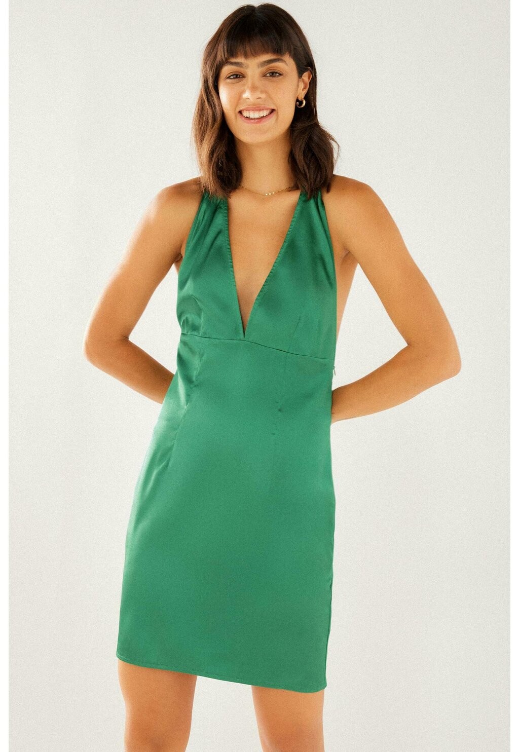 

Элегантное платье Urban Threads, зеленый