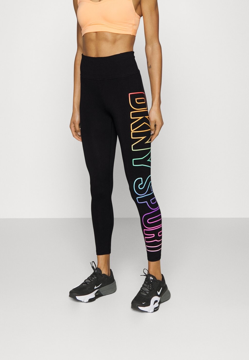 

Тайтсы DKNY, черный