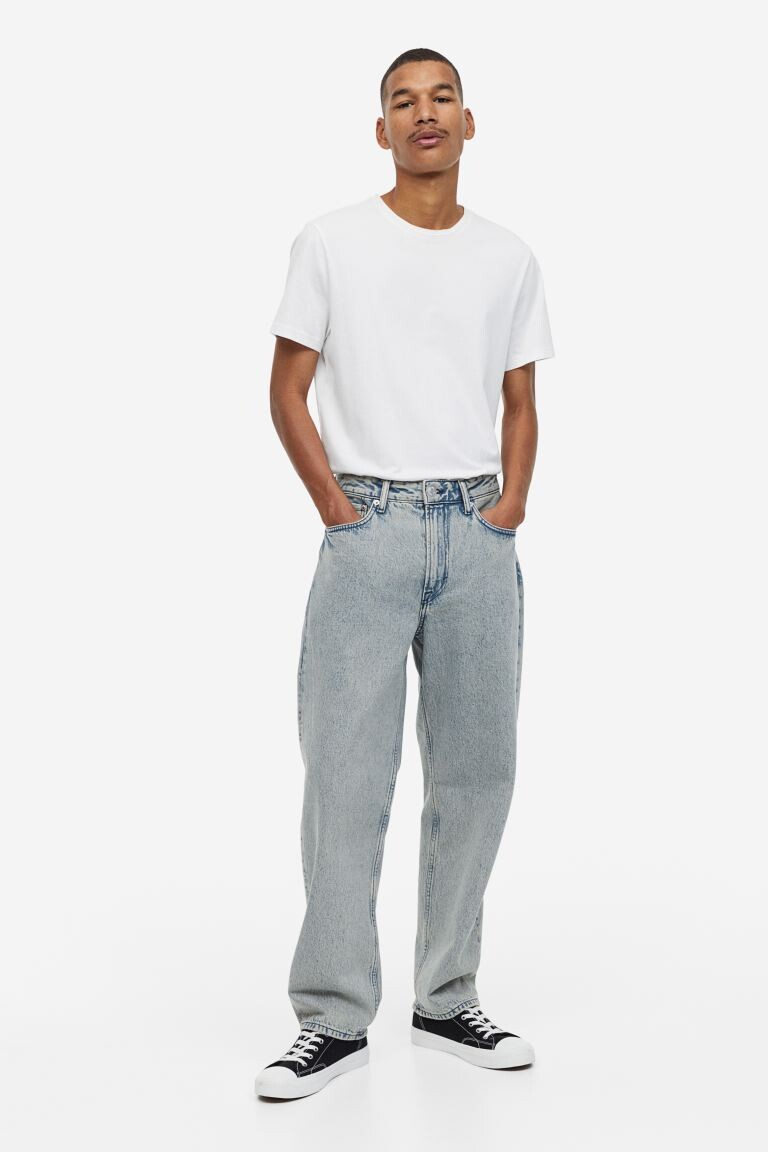 

Свободные джинсы H&M