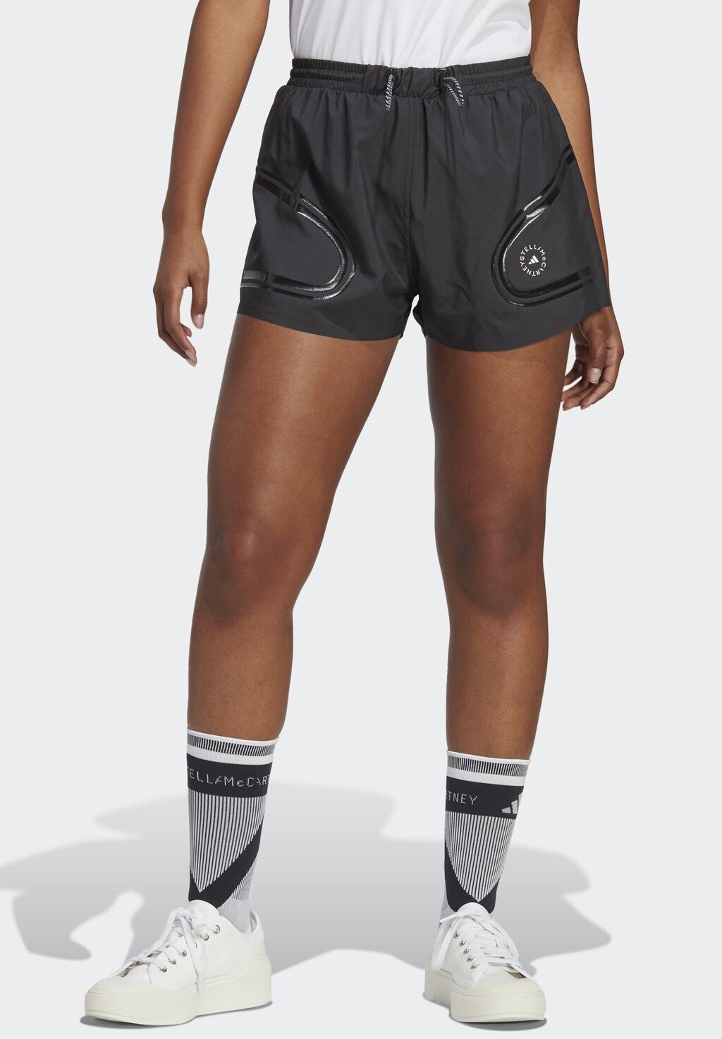 

Шорты adidas by Stella McCartney