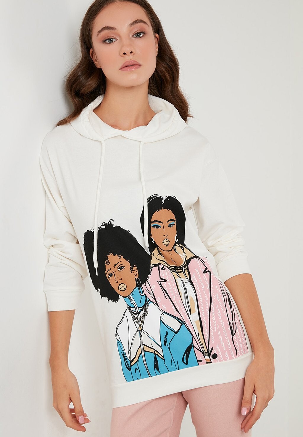 

Толстовка с капюшоном LELA